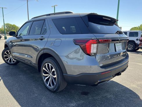 New 2026 Ford Explorer ST-Line AWD/4WD image 10