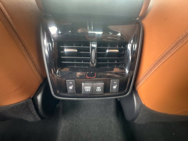 Used 2021 Toyota Avalon Limited w/ Advanced Safety Package FWD image 14
