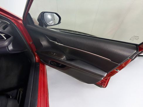 Used 2021 Toyota Camry SE FWD image 30