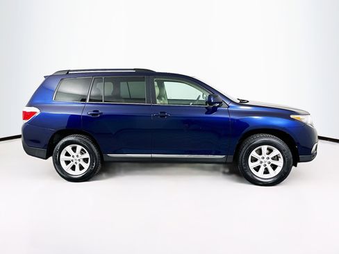 Used 2012 Toyota Highlander SE w/ Tow Pkg image 31