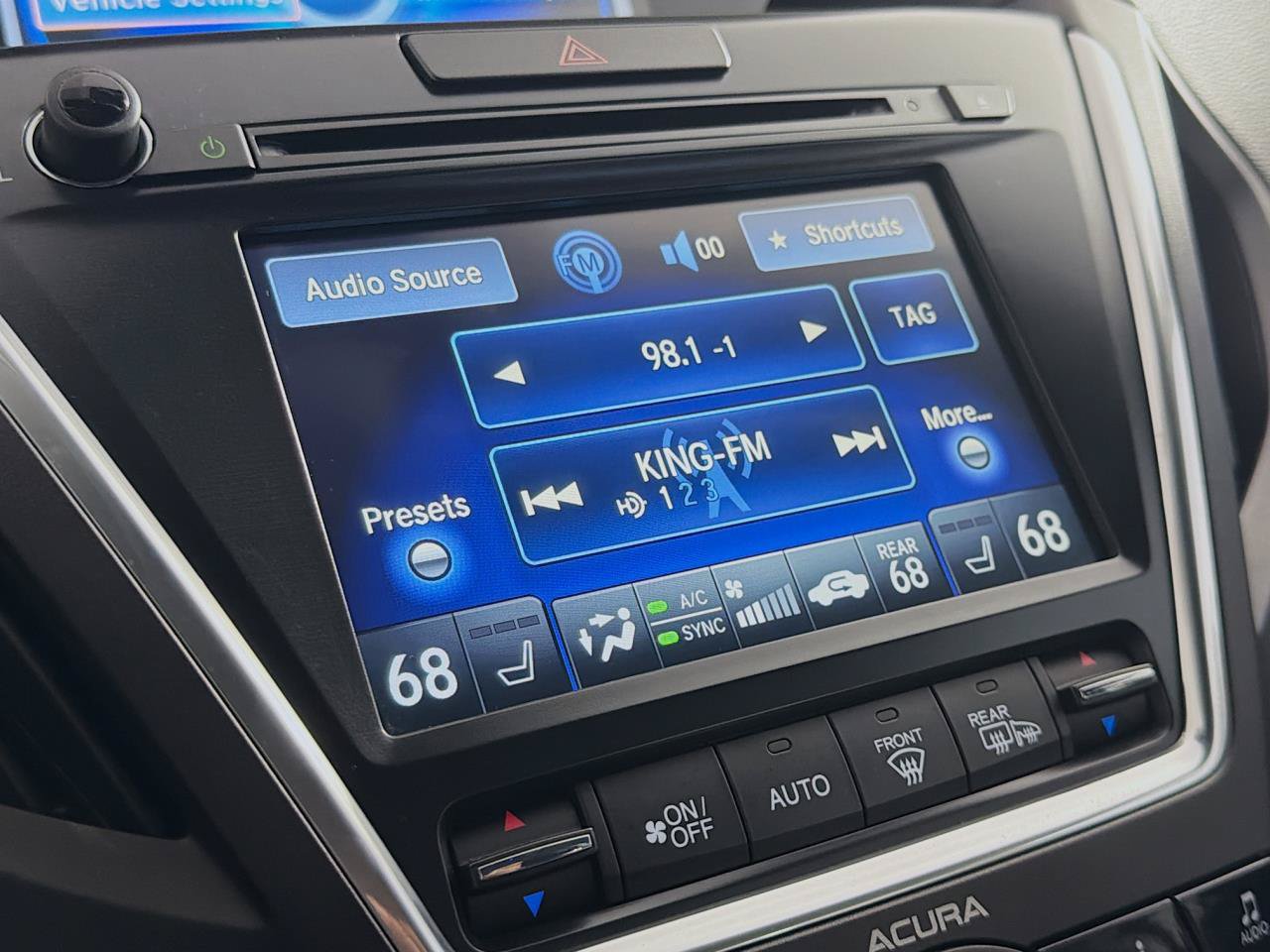 Used 2014 Acura MDX w/ Technology Package AWD/4WD image 36