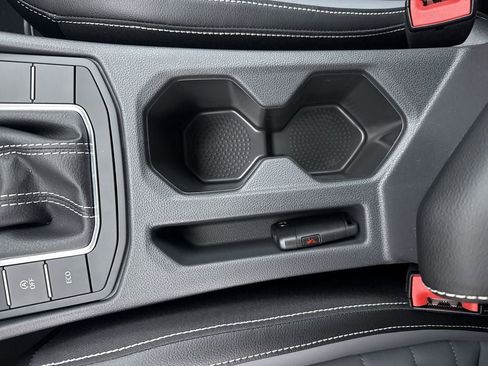 New 2026 Volkswagen Jetta SE FWD image 36