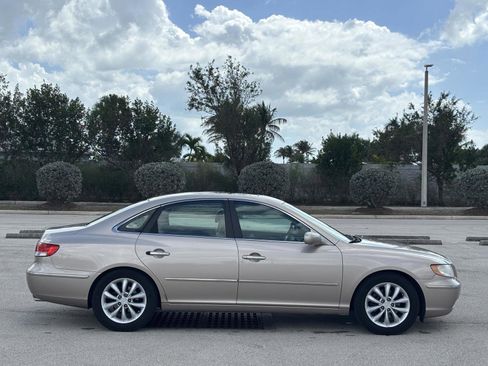 Used 2006 Hyundai Azera Limited image 5