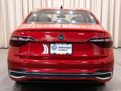 Certified 2024 Volkswagen Jetta SEL FWD image 4
