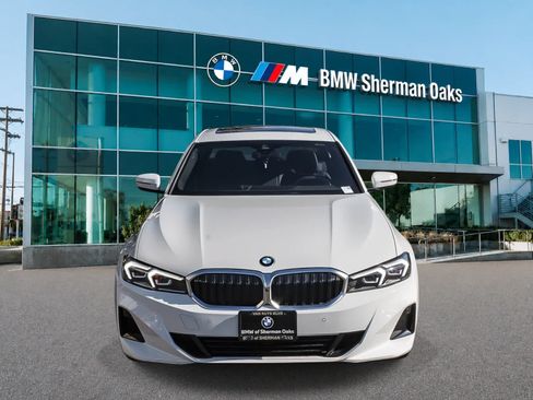 Used 2026 BMW 330i Sedan w/ Convenience Package RWD image 2