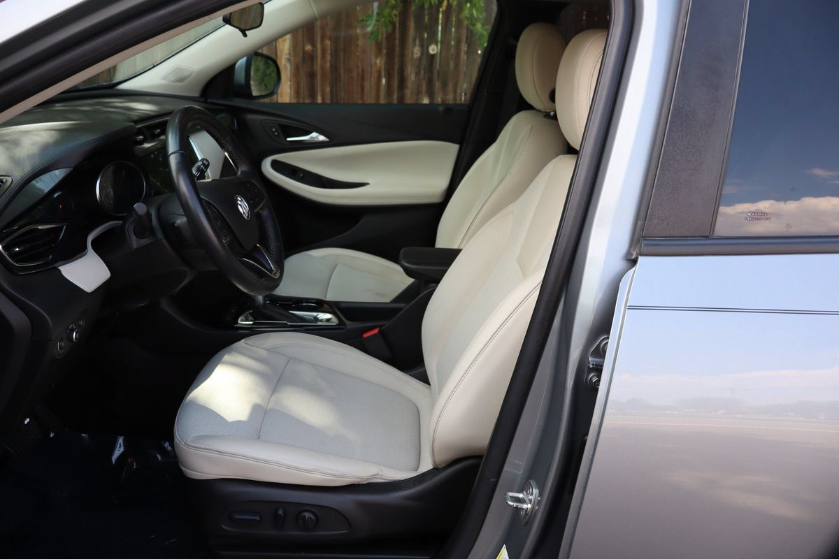 Used 2023 Buick Encore GX Preferred w/ Cold Weather Comfort Package FWD image 19