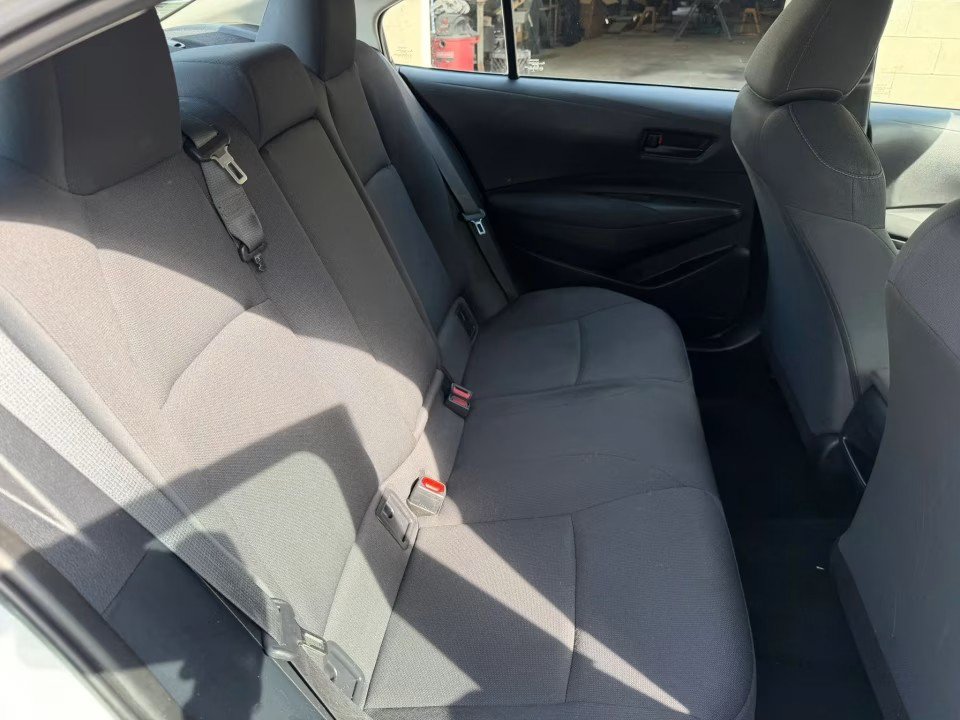 Used 2022 Toyota Corolla LE FWD image 19