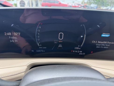 Certified 2024 Cadillac XT4 Premium Luxury AWD/4WD image 29