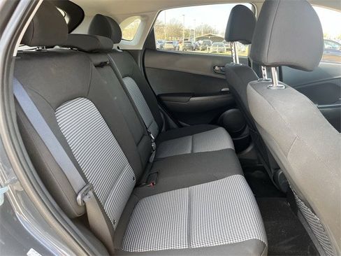 Used 2018 Hyundai Kona SEL image 34