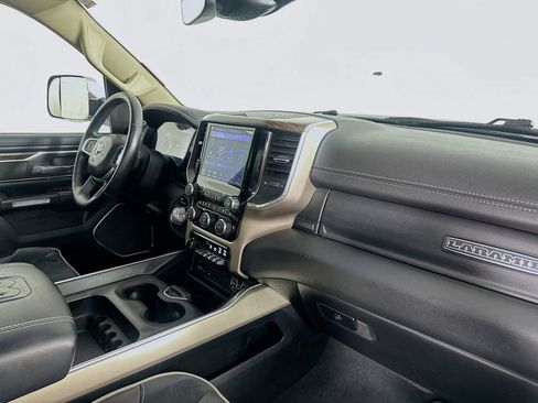 Used 2019 RAM 1500 Laramie RWD image 30