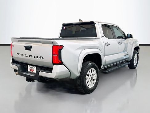 Used 2025 Toyota Tacoma SR5 RWD image 4