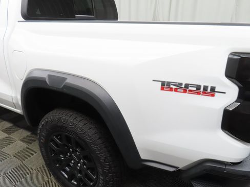 Used 2025 Chevrolet Colorado Trail Boss image 39