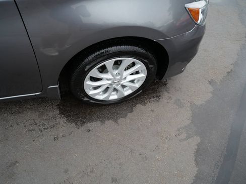 Used 2019 Nissan Sentra SV FWD image 32