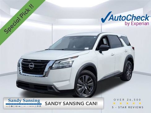 Used 2023 Nissan Pathfinder S AWD/4WD image 1