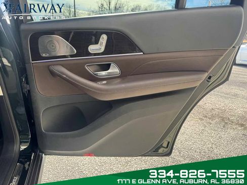Used 2023 Mercedes-Benz GLS 450 4MATIC image 33