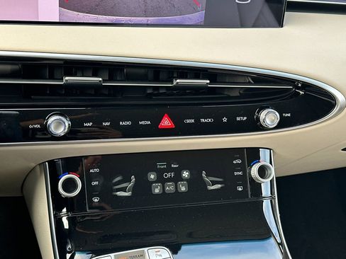 New 2026 Genesis GV70 2.5T image 21