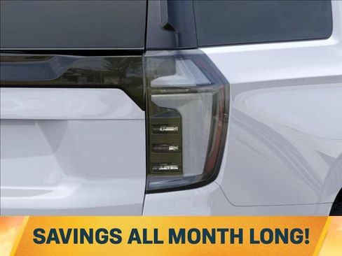 New 2026 Chevrolet Suburban Z71 w/ Comfort Package AWD/4WD image 11