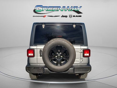 Used 2021 Jeep Wrangler Unlimited Sport S image 2