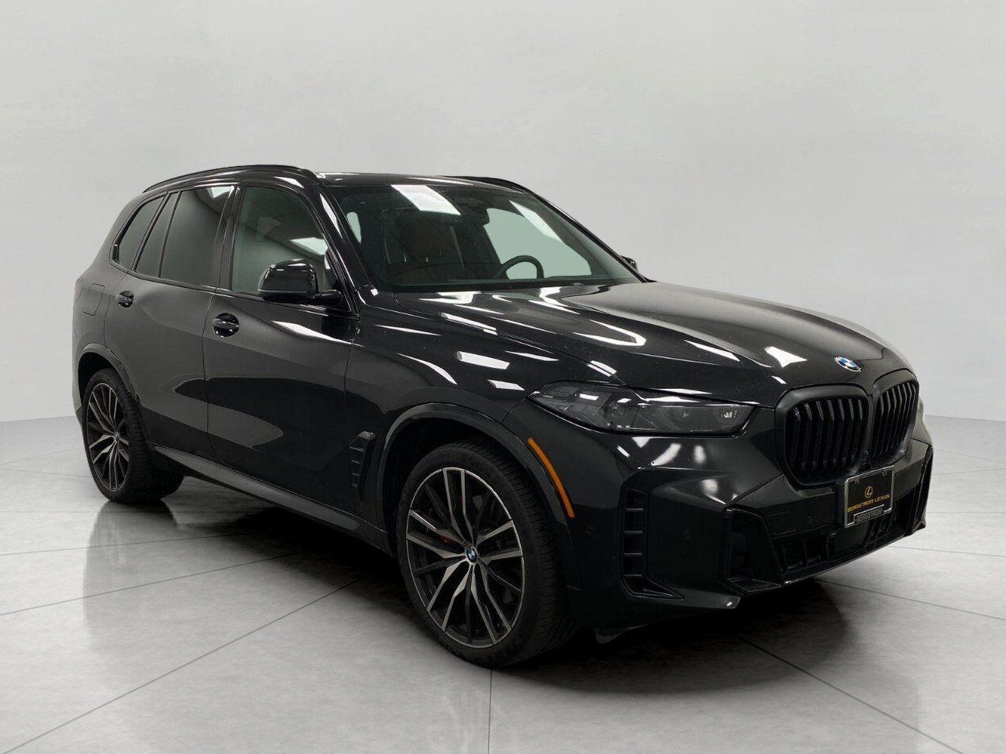 Used 2026 BMW X5 sDrive40i w/ Executive Package RWD image 1