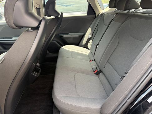 Used 2025 Kia K4 FWD image 24