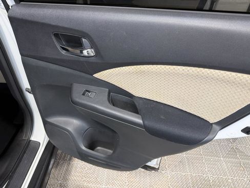 Used 2016 Honda CR-V EX image 16