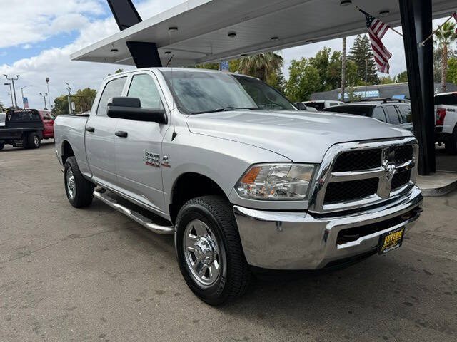 Used 2015 RAM 2500 Tradesman w/ Chrome Appearance Group AWD/4WD image 44