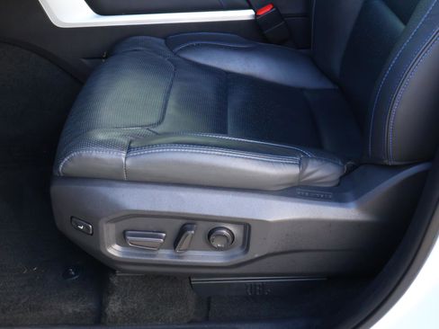 Used 2024 Toyota Sequoia Platinum image 15