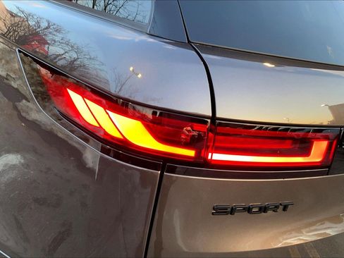 Used 2024 Land Rover Range Rover Sport SE image 28