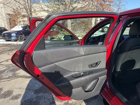 Used 2022 Hyundai Elantra N Line image 32