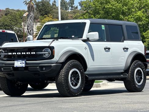 New 2026 Ford Bronco Outer Banks AWD/4WD image 7