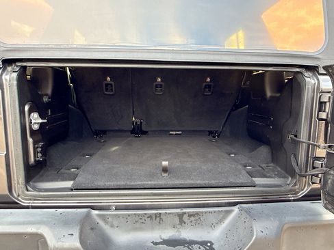 Used 2019 Jeep Wrangler Unlimited Sport S image 11