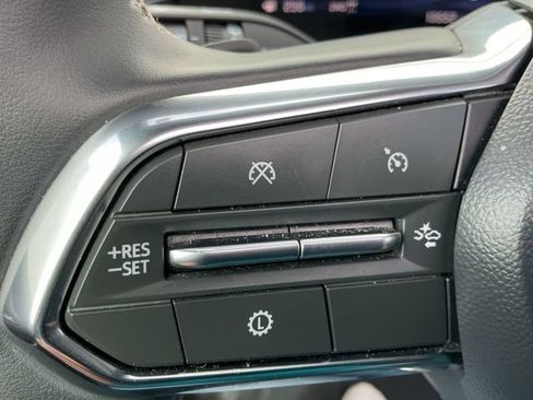 Used 2025 Chevrolet Traverse LT w/ Sun and Wheel Package image 24