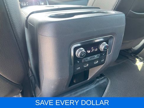 Used 2021 GMC Yukon XL Denali w/ Denali Premium Package RWD image 24