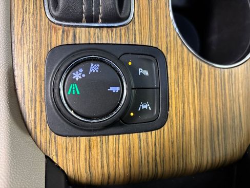 Used 2019 GMC Acadia Denali w/ Technology Package image 43