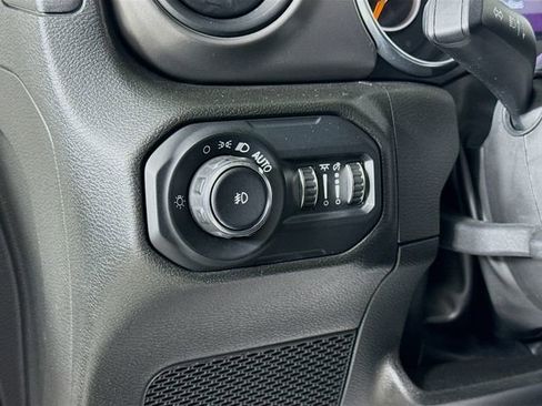 Used 2022 Jeep Wrangler Unlimited Sport image 10