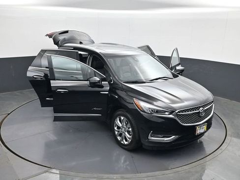 Used 2021 Buick Enclave Avenir w/ Avenir Technology Package image 30