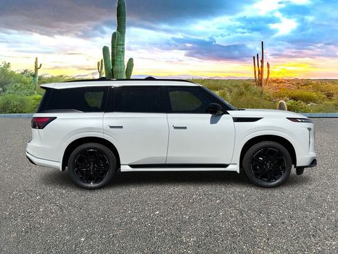 New 2026 INFINITI QX80 4WD image 3