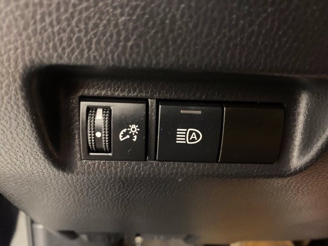 Certified 2025 Toyota RAV4 LE AWD/4WD image 16