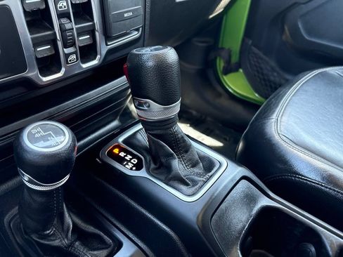 Used 2019 Jeep Wrangler Unlimited Sport S AWD/4WD image 31