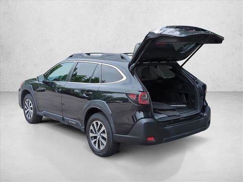Used 2024 Subaru Outback Premium AWD/4WD image 10