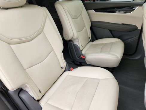 Used 2020 Cadillac XT6 Premium Luxury image 17