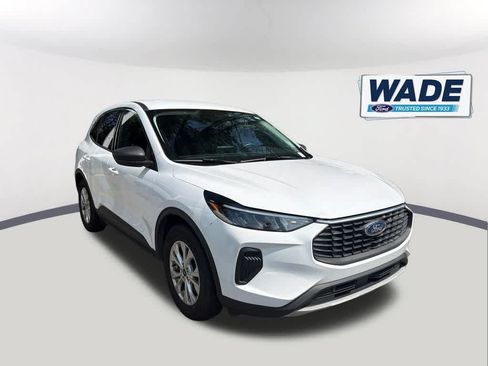 Used 2024 Ford Escape Active FWD image 3