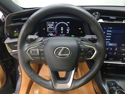 Used 2023 Lexus RZ 450e Premium image 8