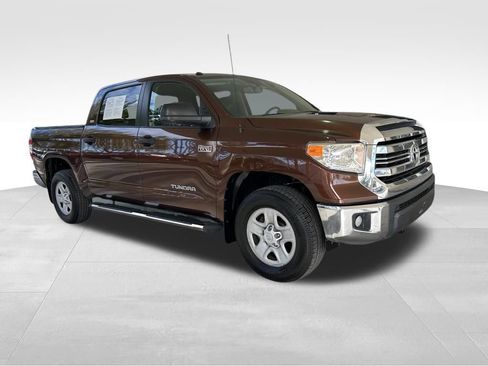 Used 2017 Toyota Tundra SR5 image 2