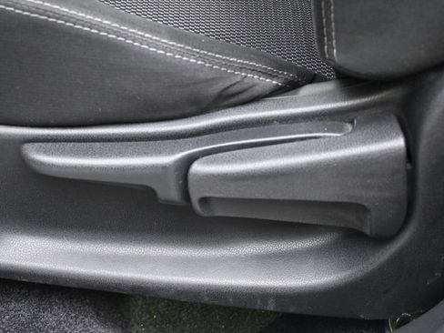 Used 2019 Nissan Versa SV FWD image 14