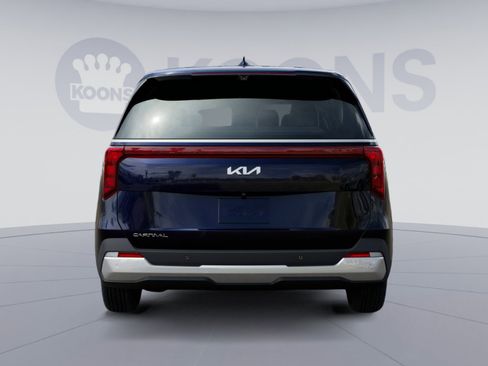 New 2026 Kia Carnival EX image 16