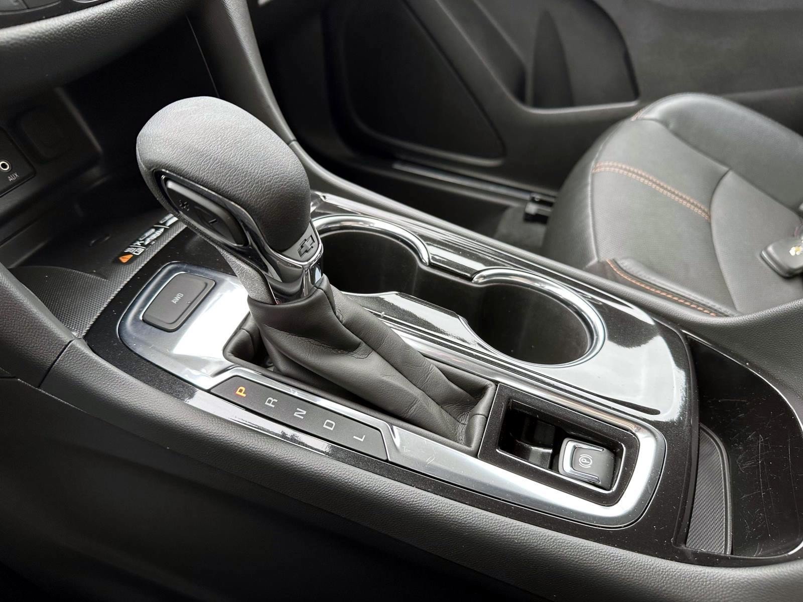 Used 2023 Chevrolet Equinox Premier AWD/4WD image 26