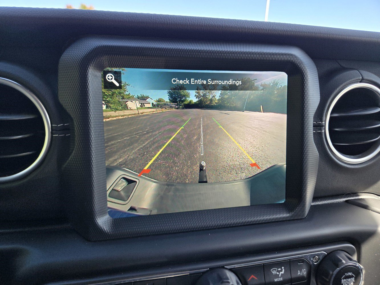 Used 2020 Jeep Gladiator Overland AWD/4WD image 10