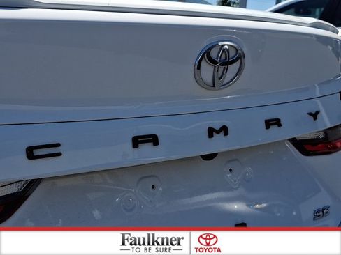 Used 2026 Toyota Camry SE FWD image 31