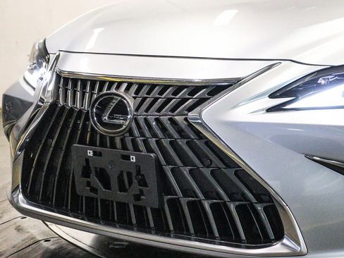Certified 2025 Lexus ES 350 w/ Premium Package FWD image 8